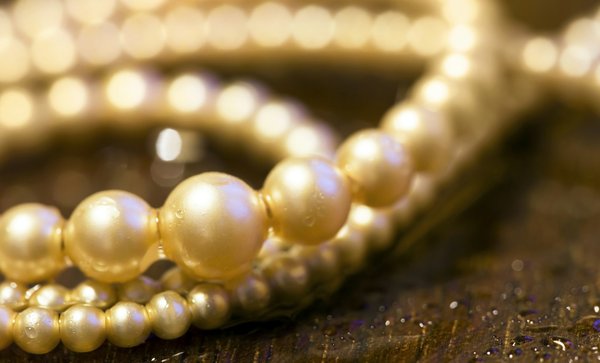 Découvrir l'élégance avec un collier de perle raffiné