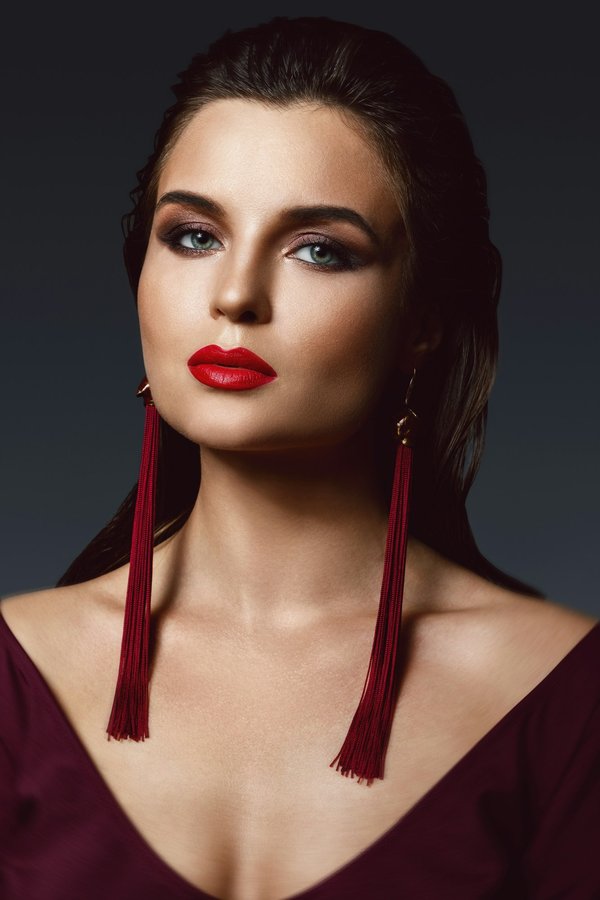 Boucles d'oreilles : l'élément essentiel de votre style branché